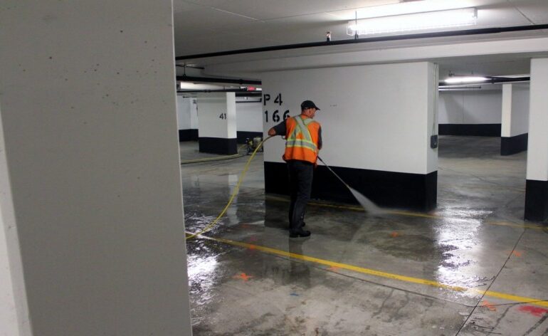 Garage power washing in Toronto