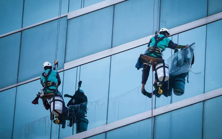 high-rise window cleaning in Kitchener
