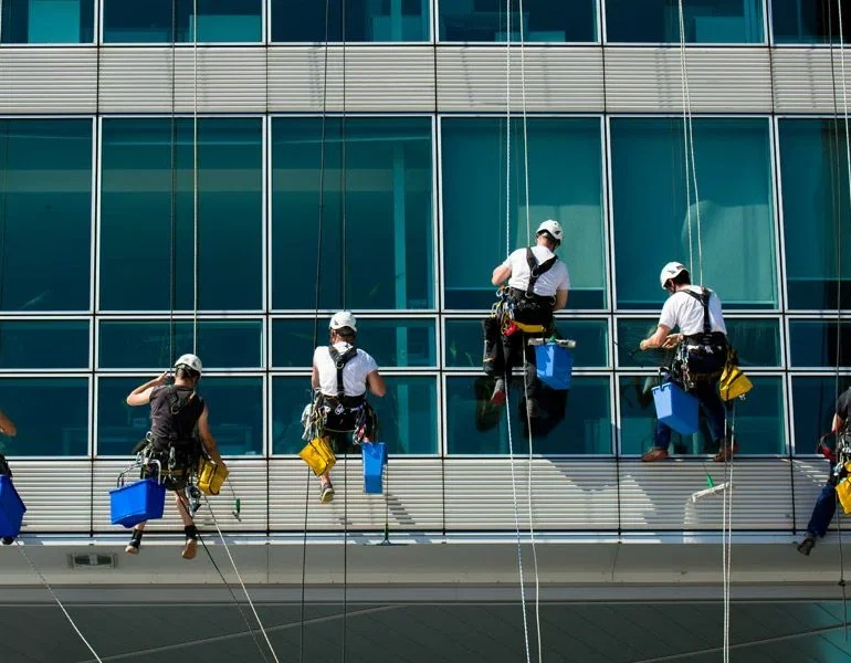 exterior window cleaning